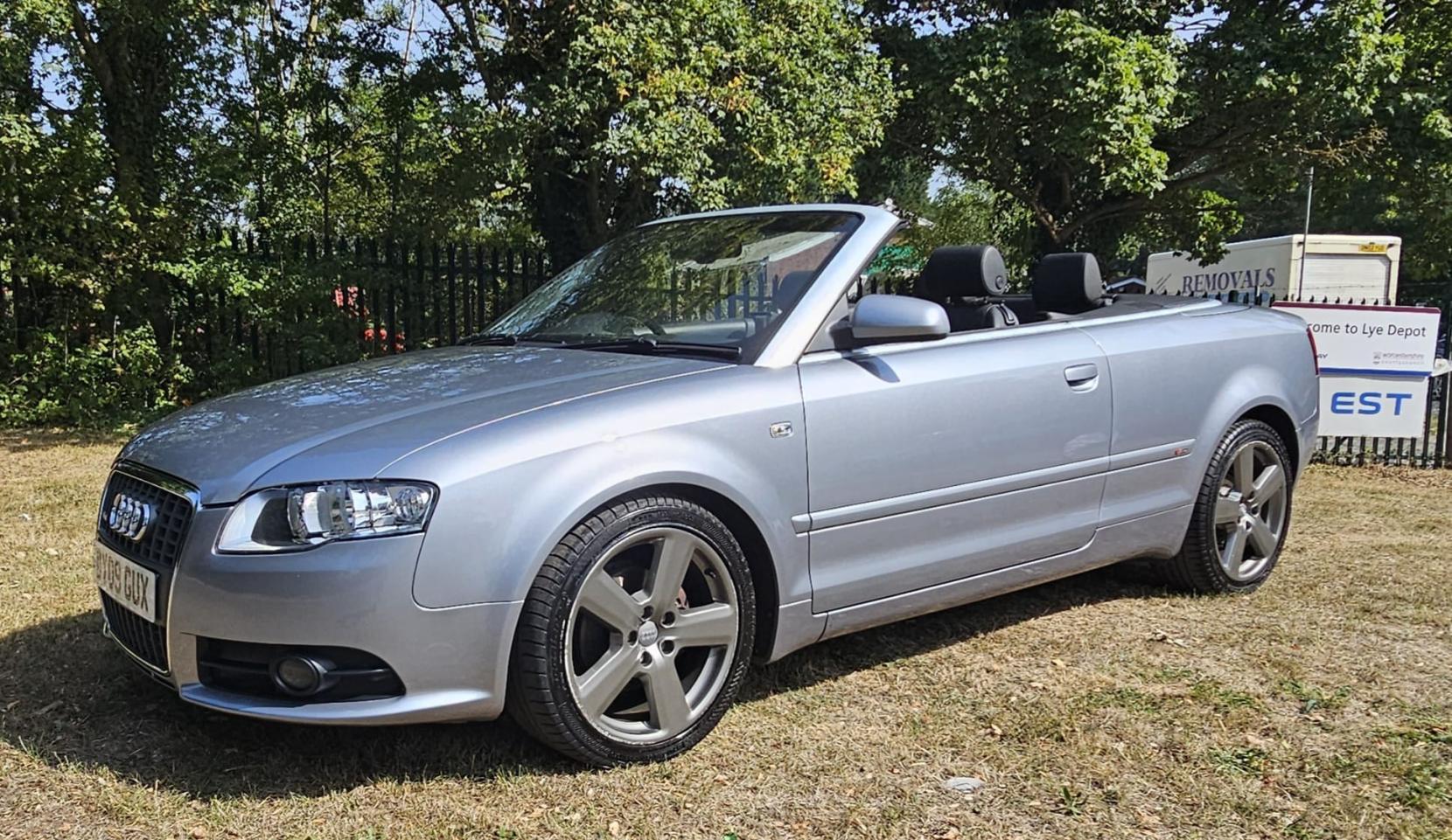 Audi A4 Cabriolet 2.0 TDI S line Convertible 2dr Diesel Manual (172 g/km, 138 bhp)