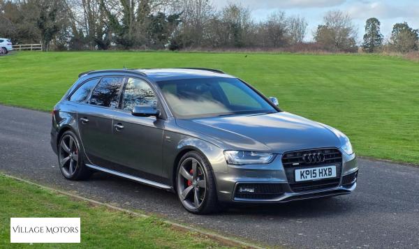 Audi A4 Avant 3.0 TDI V6 Black Edition Estate 5dr Diesel S Tronic quattro Euro 5 (s/s) (245 ps)