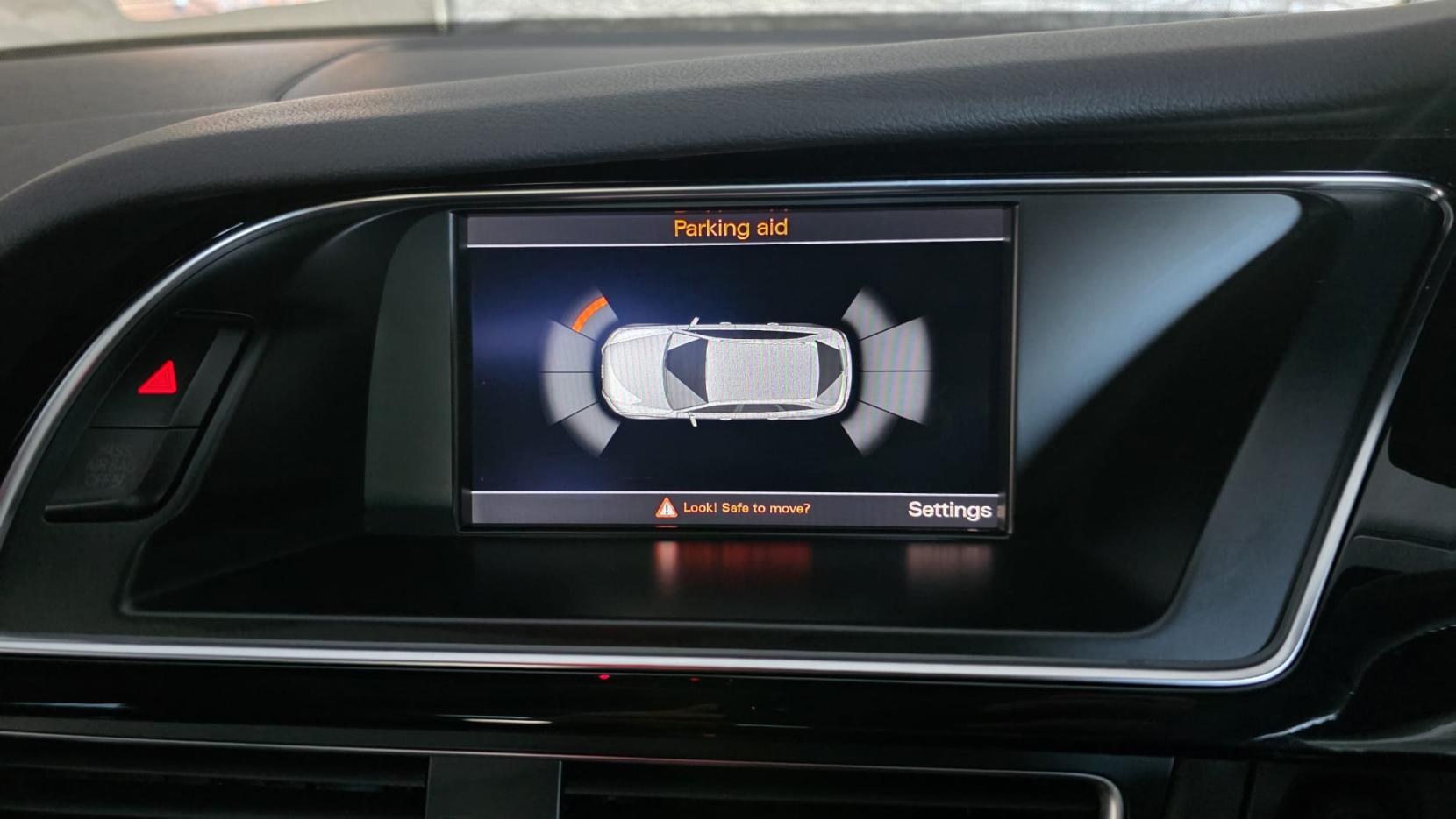 Audi A4 Avant 3.0 TDI V6 Black Edition Estate 5dr Diesel S Tronic quattro Euro 5 (s/s) (245 ps)