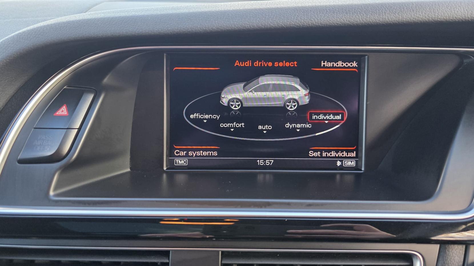 Audi A4 Avant 3.0 TDI V6 Black Edition Estate 5dr Diesel S Tronic quattro Euro 5 (s/s) (245 ps)