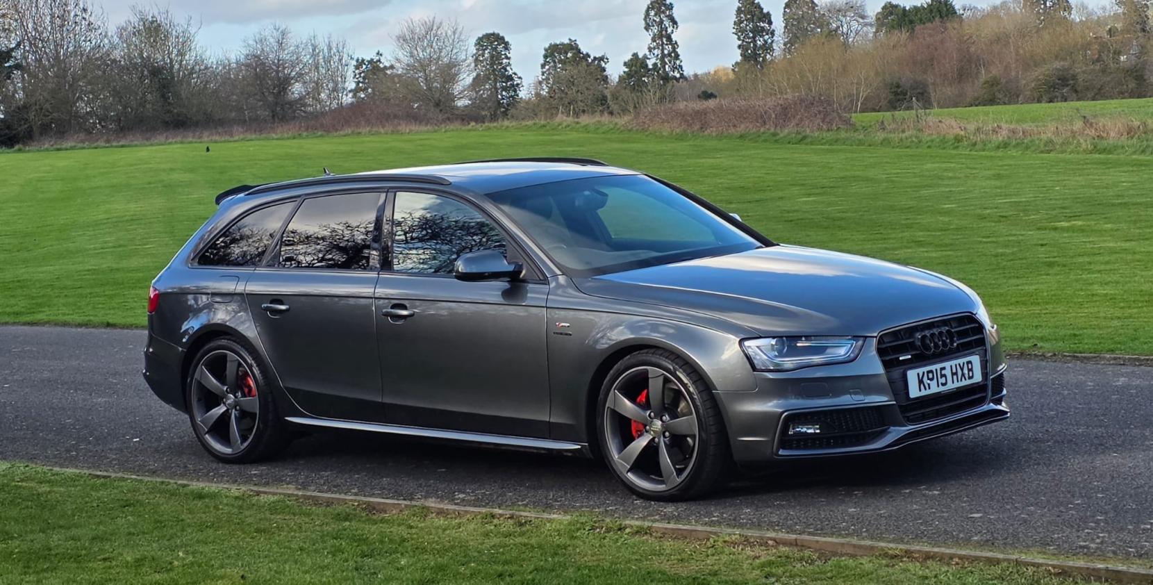 Audi A4 Avant 3.0 TDI V6 Black Edition Estate 5dr Diesel S Tronic quattro Euro 5 (s/s) (245 ps)