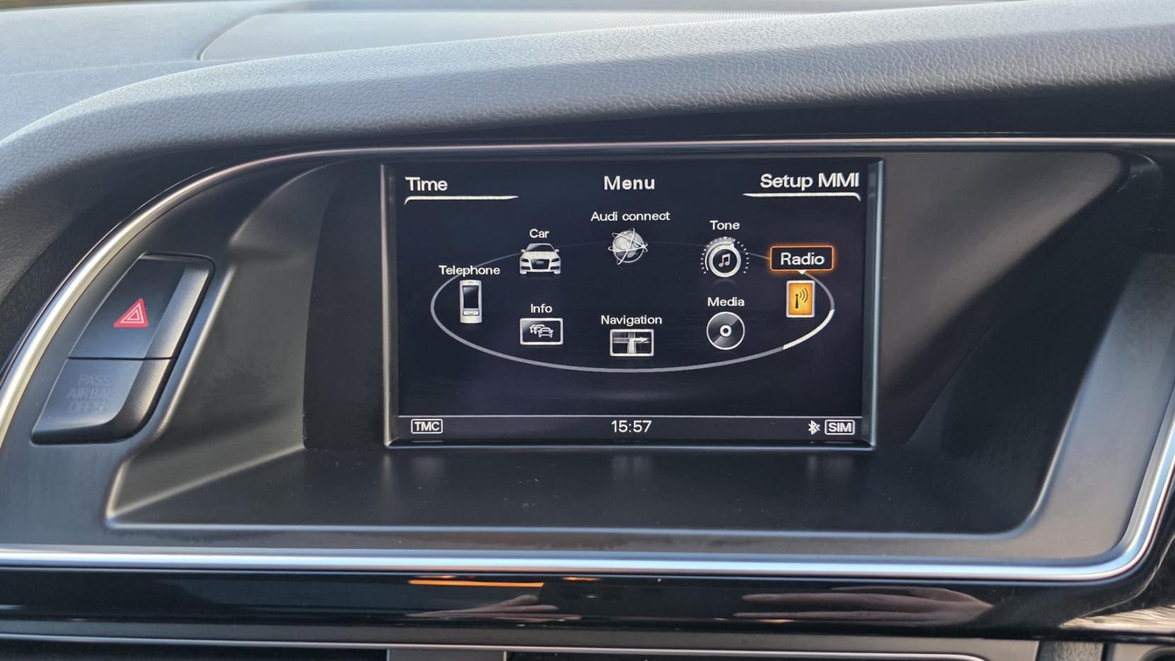 Audi A4 Avant 3.0 TDI V6 Black Edition Estate 5dr Diesel S Tronic quattro Euro 5 (s/s) (245 ps)