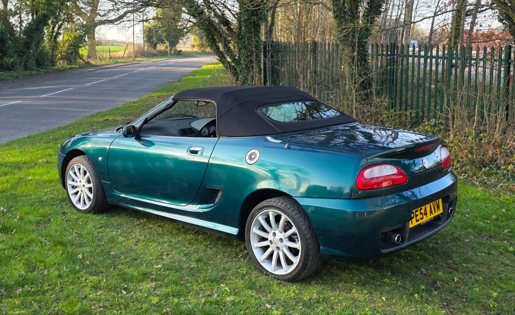 MG TF 1.8 Convertible 2dr Petrol Stepspeed (199 g/km, 118 bhp)