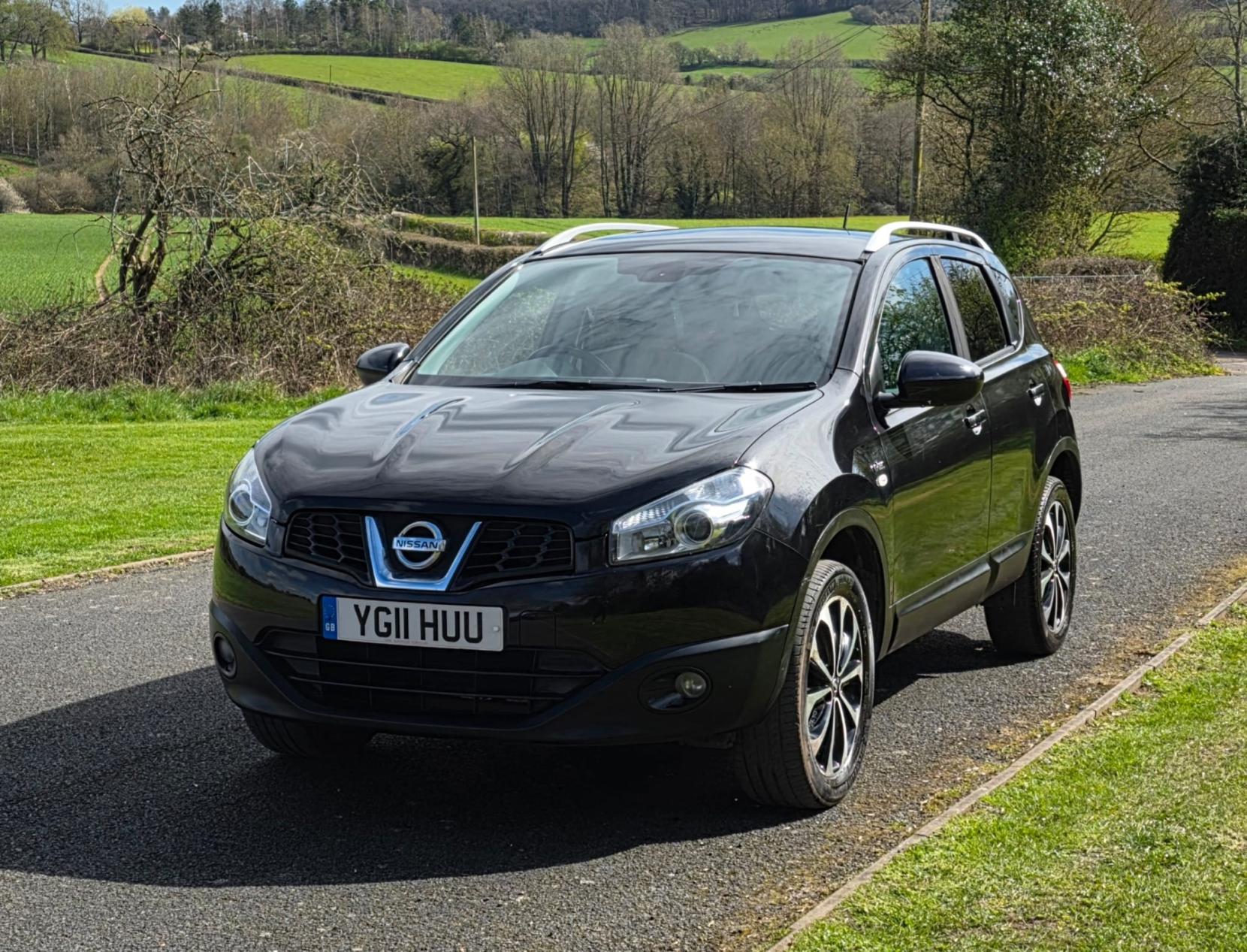 Nissan Qashqai 1.6 n-tec SUV 5dr Petrol Manual 2WD Euro 5 (117 ps)