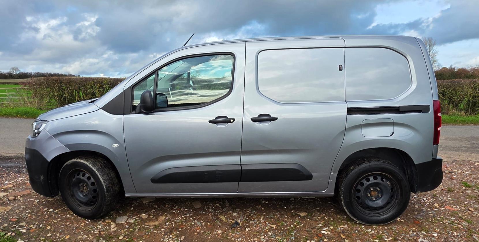 Citroen Berlingo 1.5 BlueHDi 1000 Enterprise M Panel Van 5dr Diesel Manual SWB Euro 6 (s/s) (100 ps)