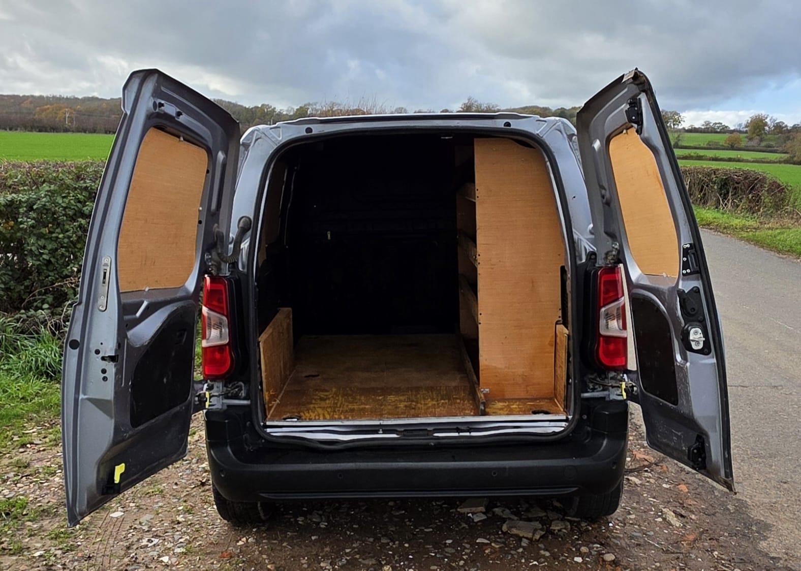 Citroen Berlingo 1.5 BlueHDi 1000 Enterprise M Panel Van 5dr Diesel Manual SWB Euro 6 (s/s) (100 ps)