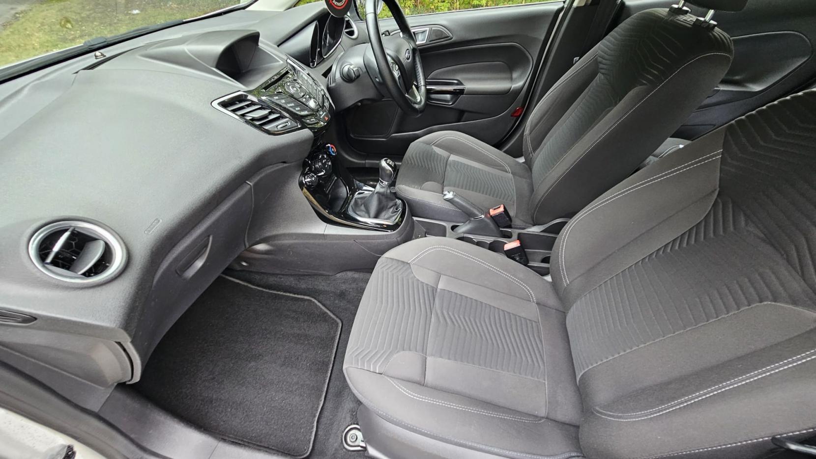 Ford Fiesta 1.5 TDCi Zetec Hatchback 5dr Diesel Manual Euro 6 (75 ps)