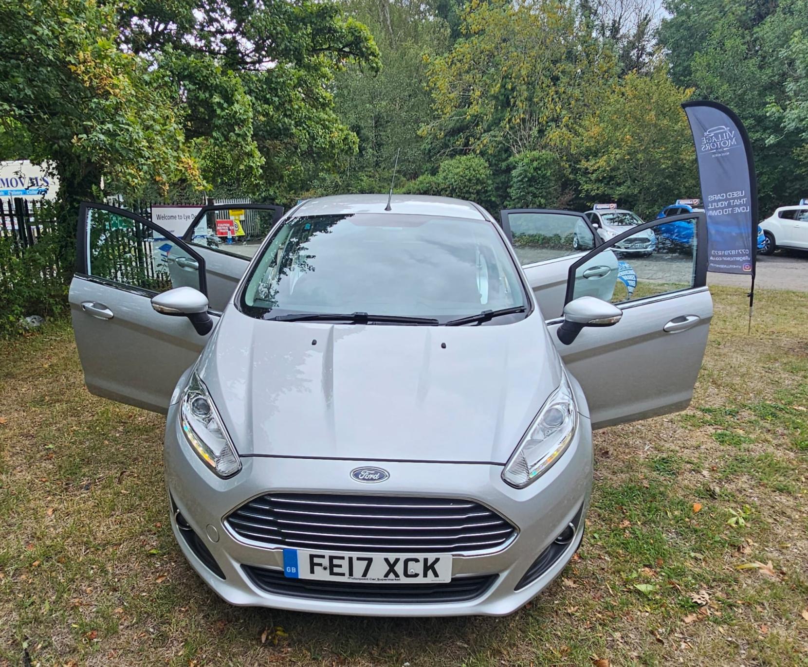 Ford Fiesta 1.5 TDCi Zetec Hatchback 5dr Diesel Manual Euro 6 (75 ps)