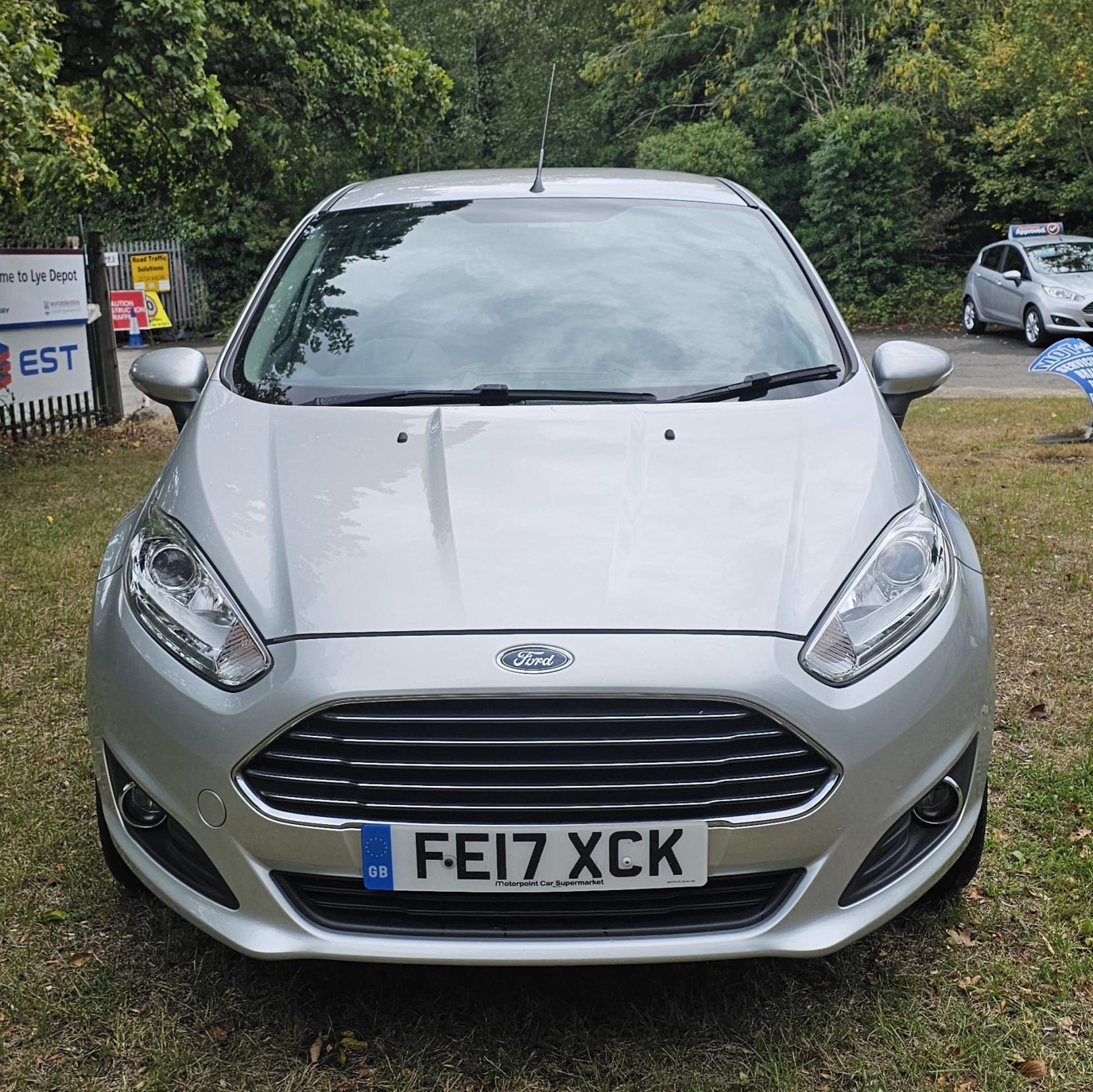 Ford Fiesta 1.5 TDCi Zetec Hatchback 5dr Diesel Manual Euro 6 (75 ps)