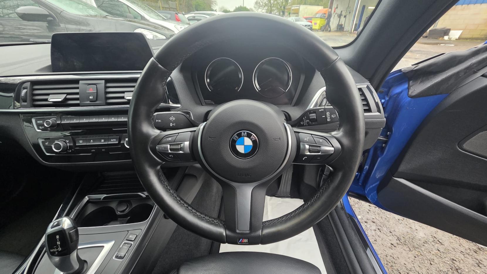 BMW 1 Series 1.5 118i M Sport Shadow Edition Hatchback 3dr Petrol Auto Euro 6 (s/s) (136 ps)