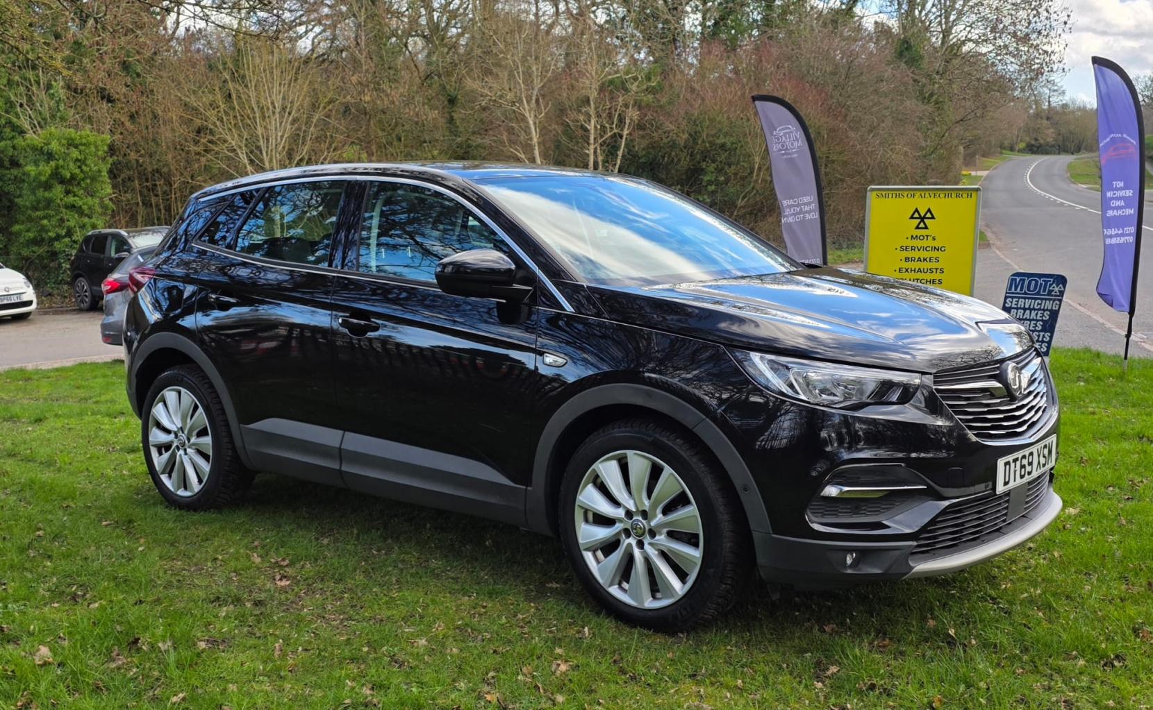 Vauxhall Grandland X 1.2 Turbo Elite Nav SUV 5dr Petrol Auto 8Spd Euro 6 (s/s) (130 ps)