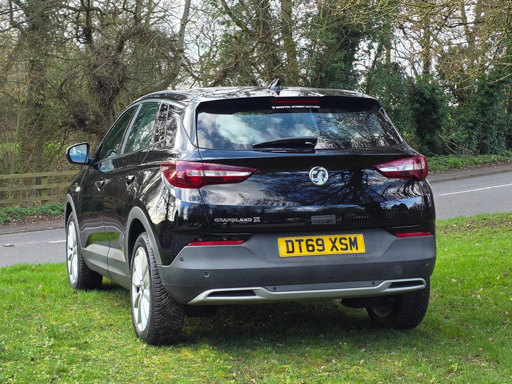 Vauxhall Grandland X 1.2 Turbo Elite Nav SUV 5dr Petrol Auto 8Spd Euro 6 (s/s) (130 ps)