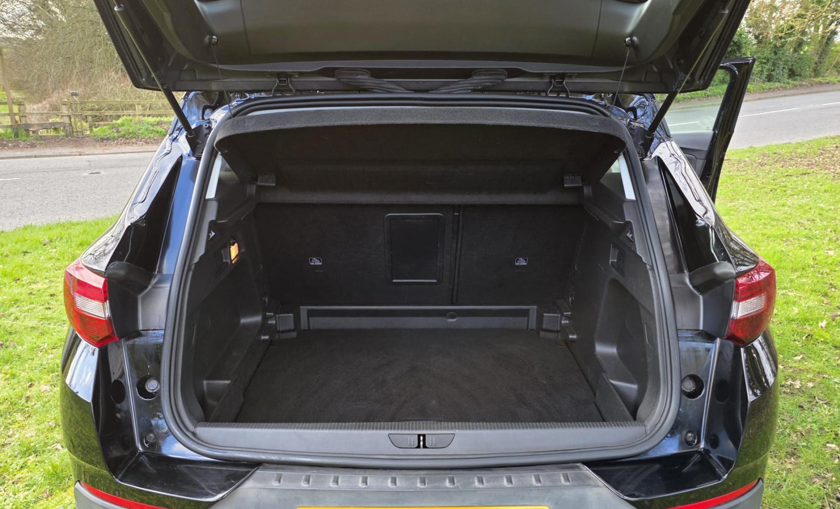 Vauxhall Grandland X 1.2 Turbo Elite Nav SUV 5dr Petrol Auto 8Spd Euro 6 (s/s) (130 ps)