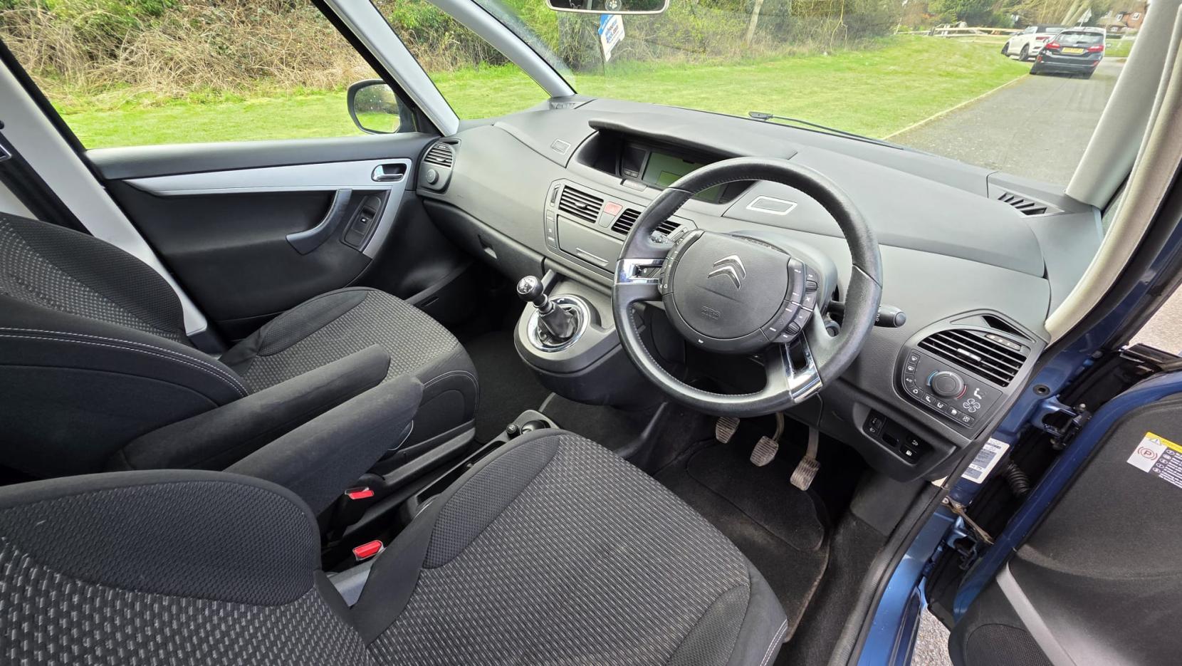 Citroen Grand C4 Picasso 1.6 HDi VTR+ MPV 5dr Diesel Manual Euro 5 (110 ps)