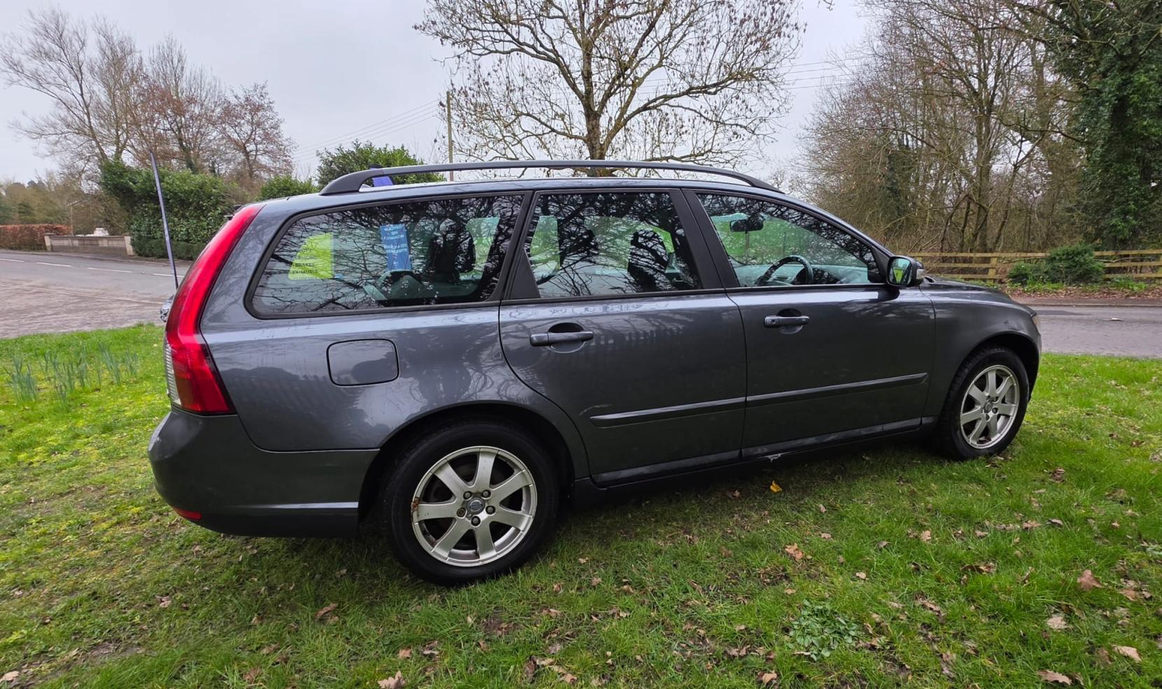Volvo V50 1.6D DRIVe S Estate 5dr Diesel Manual Euro 4 (109 ps)