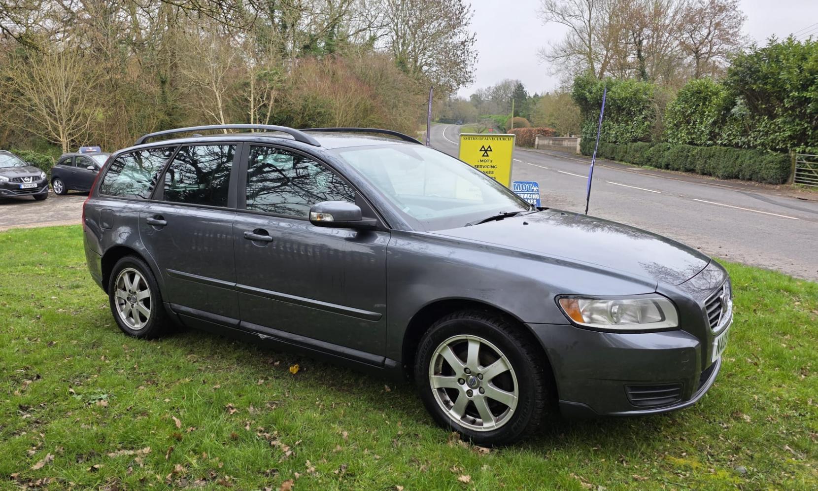 Volvo V50 1.6D DRIVe S Estate 5dr Diesel Manual Euro 4 (109 ps)
