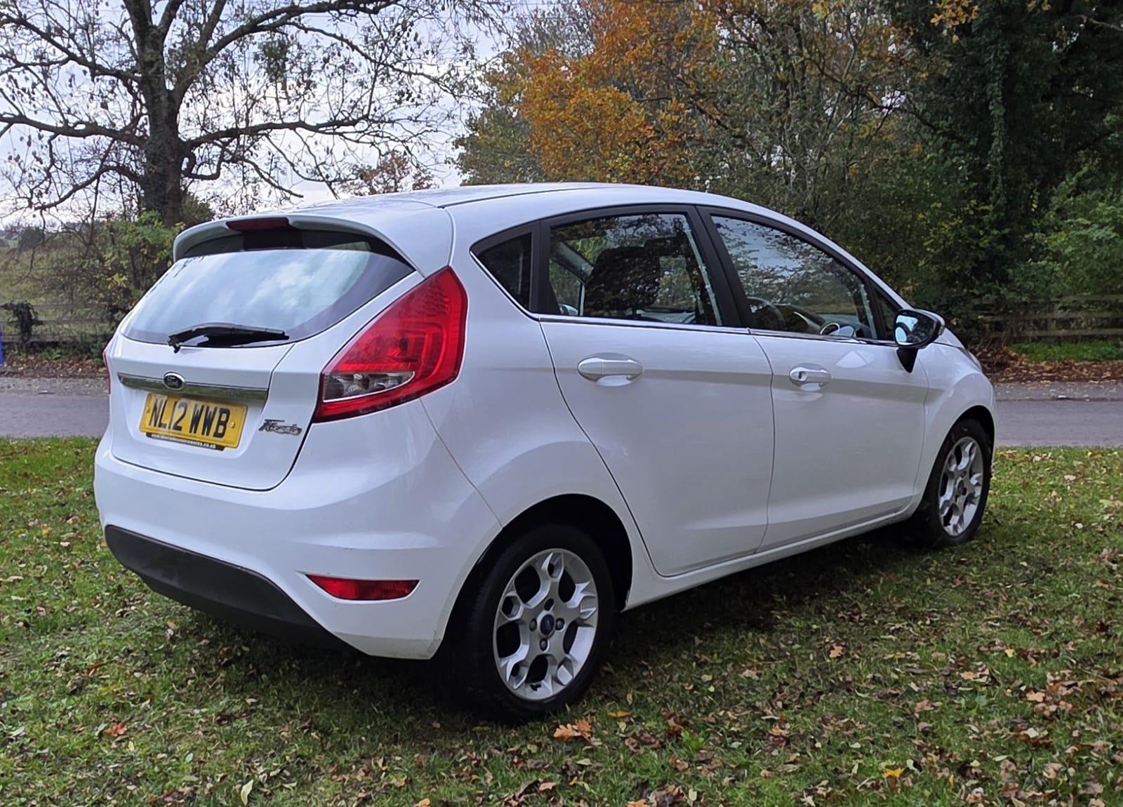 Ford Fiesta 1.25 Zetec Hatchback 5dr Petrol Manual (129 g/km, 81 bhp)