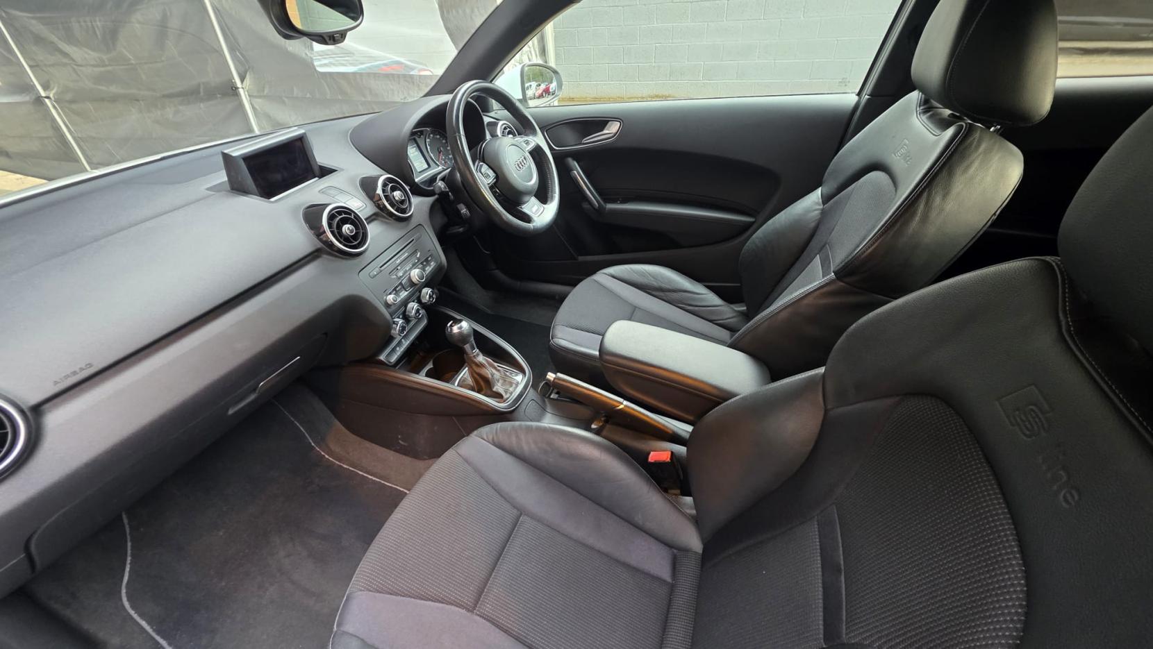 Audi A1 1.4 TFSI Black Edition Hatchback 3dr Petrol S Tronic Euro 5 (185 ps)