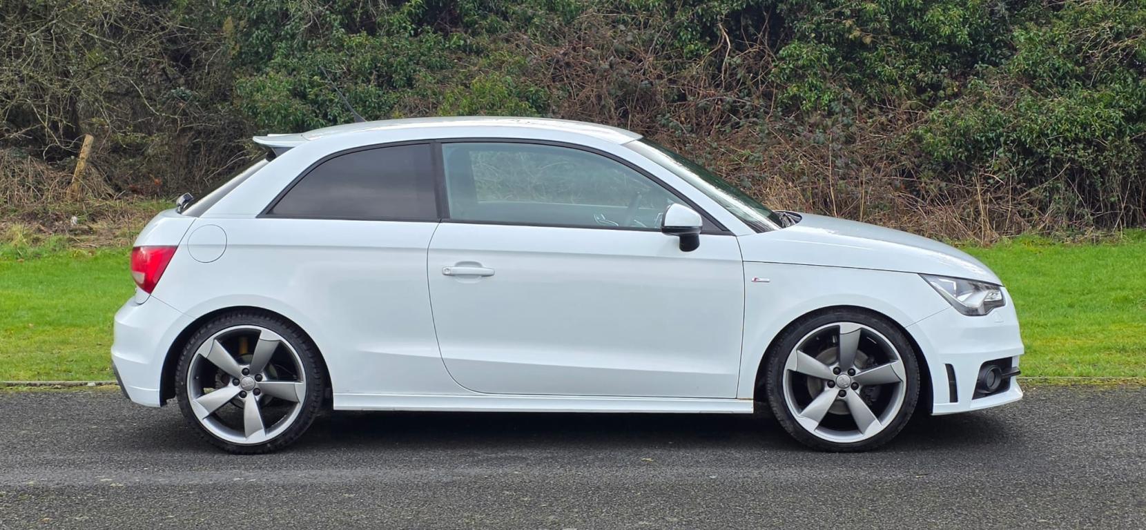 Audi A1 1.4 TFSI Black Edition Hatchback 3dr Petrol S Tronic Euro 5 (185 ps)