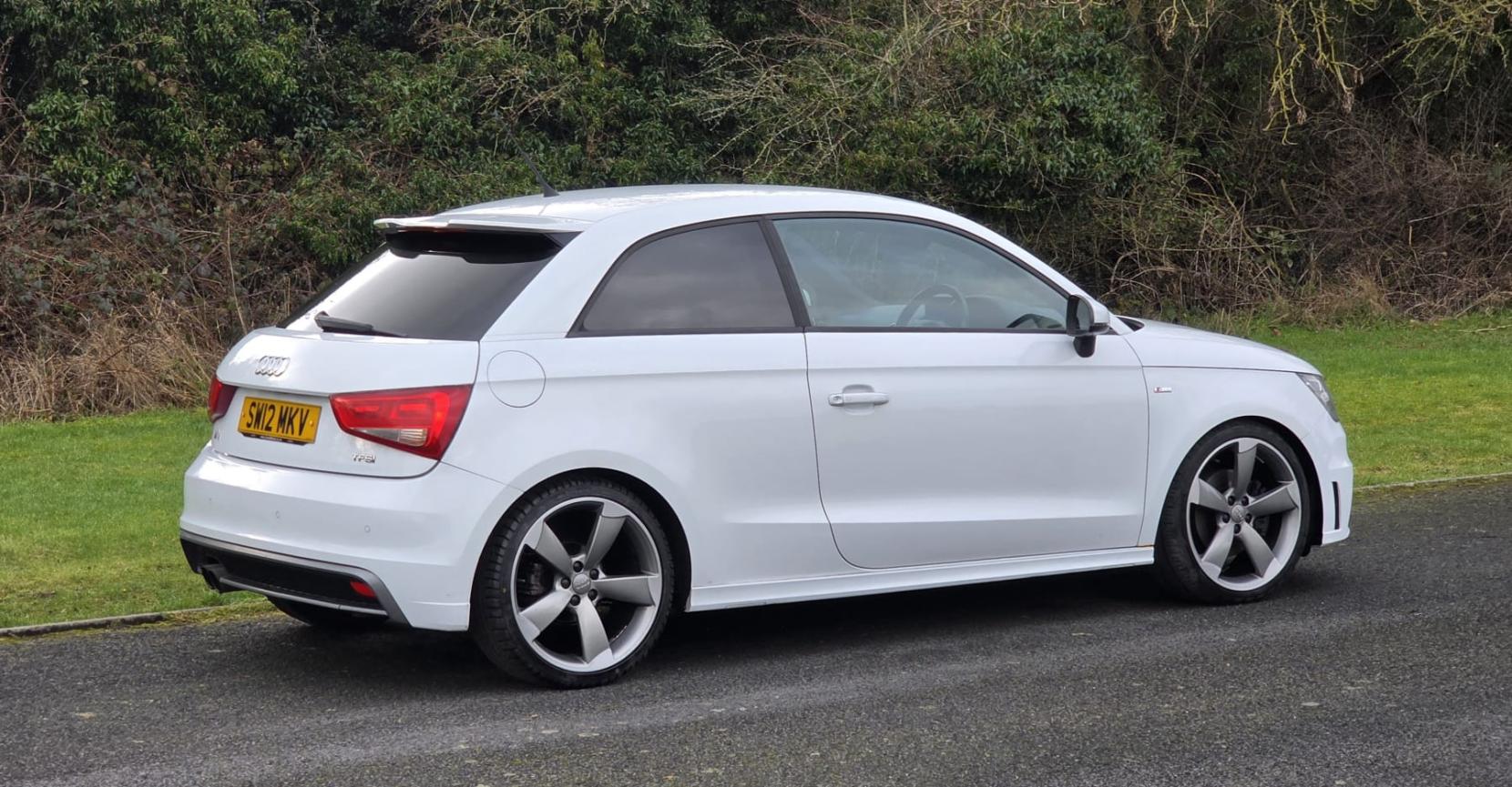 Audi A1 1.4 TFSI Black Edition Hatchback 3dr Petrol S Tronic Euro 5 (185 ps)