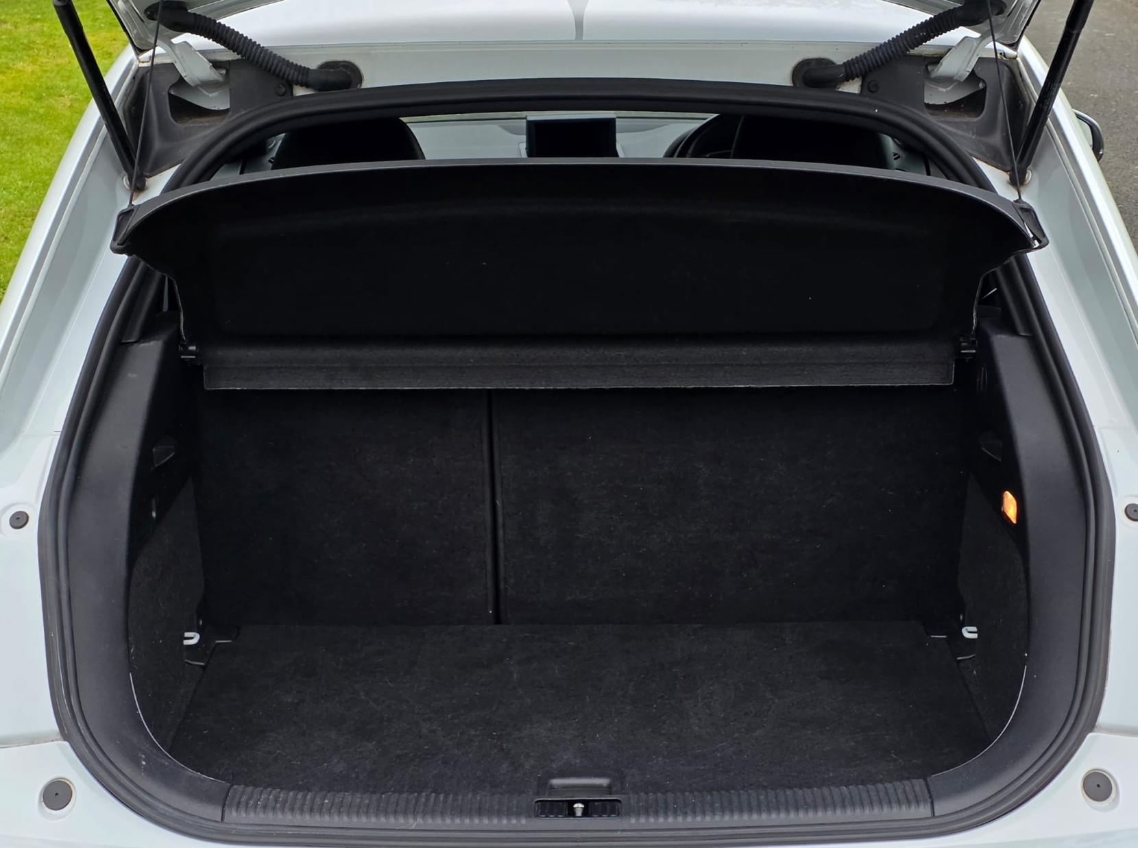 Audi A1 1.4 TFSI Black Edition Hatchback 3dr Petrol S Tronic Euro 5 (185 ps)