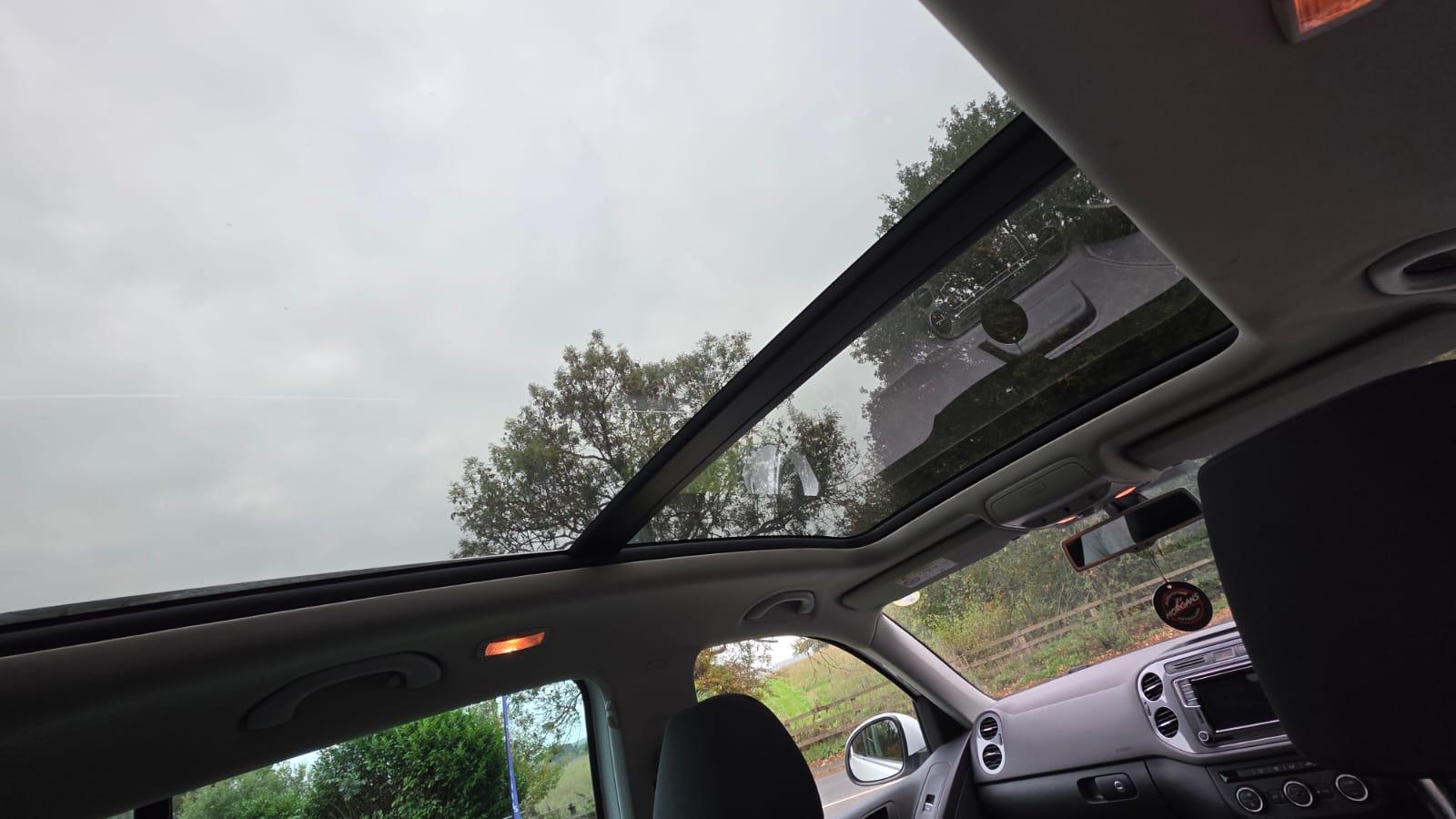 Volkswagen Tiguan 2.0 TDI BlueMotion Tech Match Edition SUV 5dr Diesel Manual 4WD Euro 6 (s/s) (150 ps)