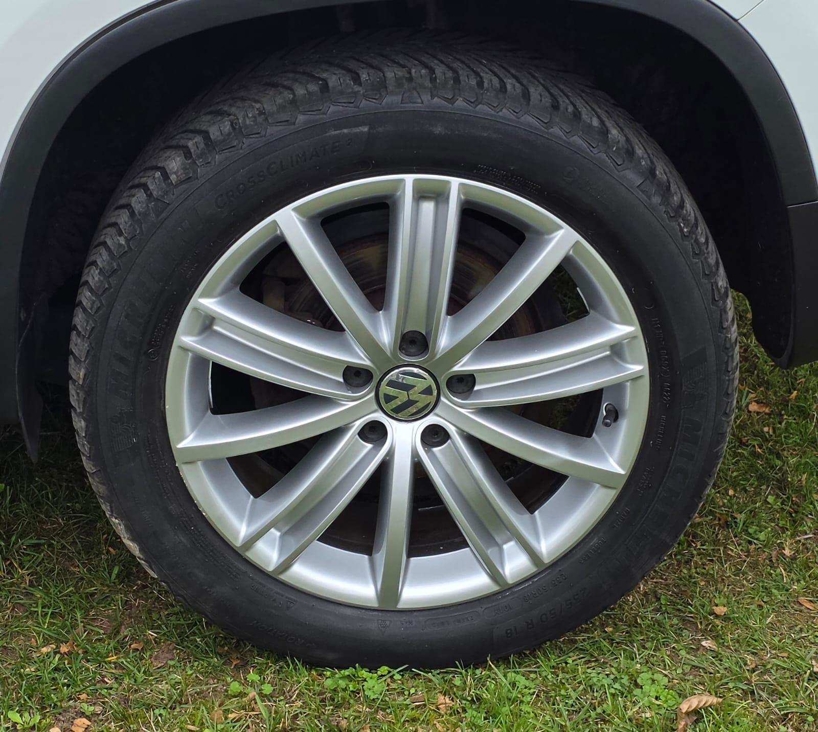 Volkswagen Tiguan 2.0 TDI BlueMotion Tech Match Edition SUV 5dr Diesel Manual 4WD Euro 6 (s/s) (150 ps)