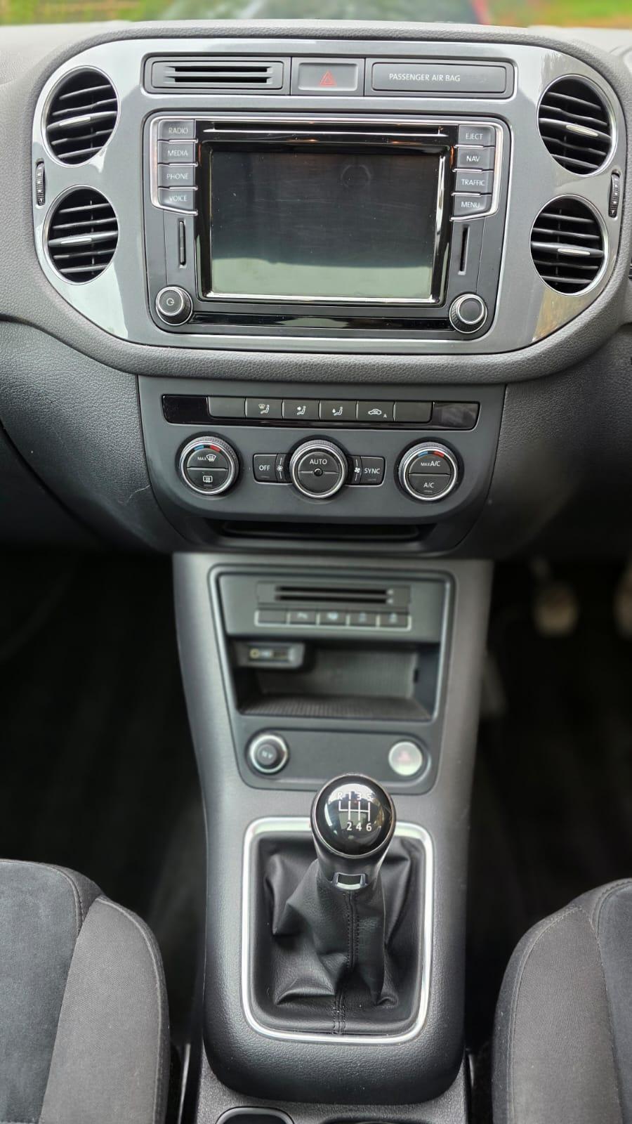 Volkswagen Tiguan 2.0 TDI BlueMotion Tech Match Edition SUV 5dr Diesel Manual 4WD Euro 6 (s/s) (150 ps)