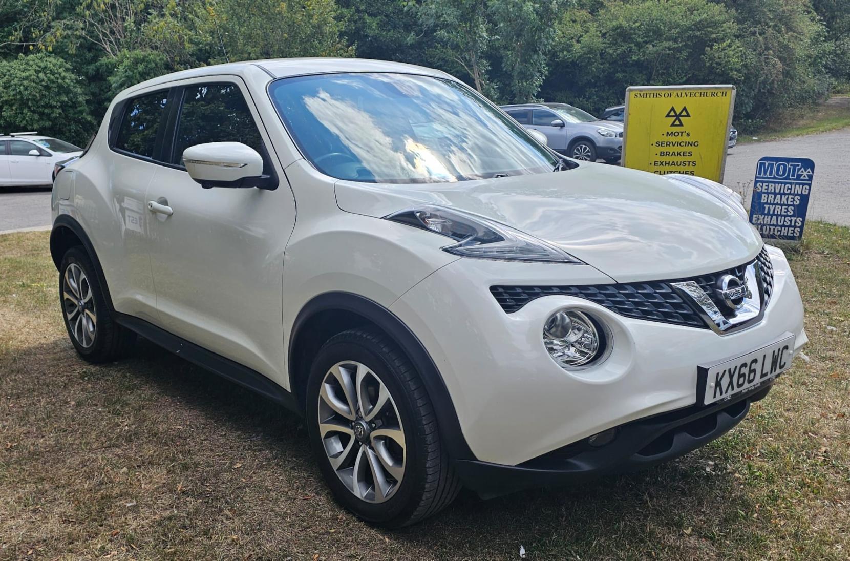 Nissan Juke 1.2 DIG-T Tekna SUV 5dr Petrol Manual Euro 6 (s/s) (115 ps)
