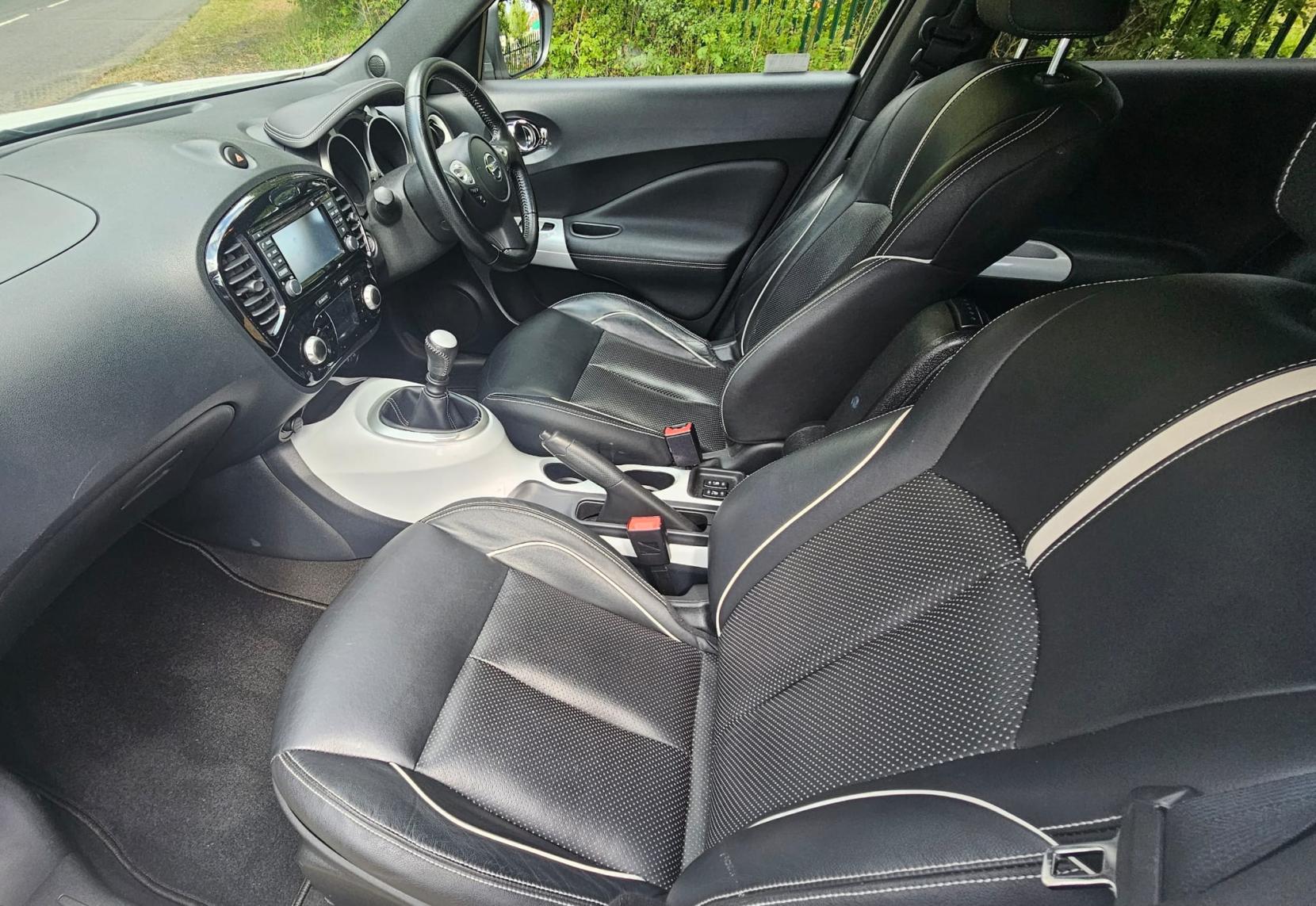Nissan Juke 1.2 DIG-T Tekna SUV 5dr Petrol Manual Euro 6 (s/s) (115 ps)
