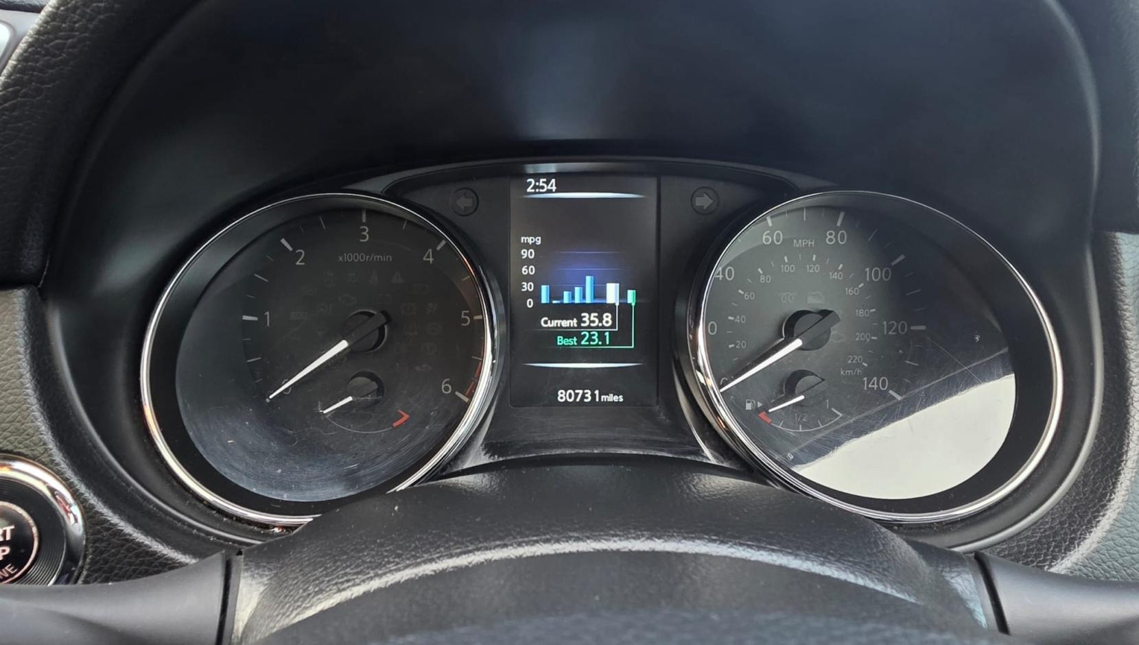 Nissan Qashqai 1.6 dCi Tekna SUV 5dr Diesel XTRON 2WD Euro 5 (s/s) (130 ps)