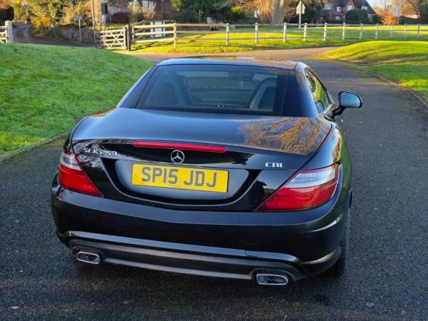 Mercedes-Benz SLK 2.1 SLK250 CDI AMG Sport Convertible 2dr Diesel G-Tronic+ Euro 5 (s/s) (204 ps)