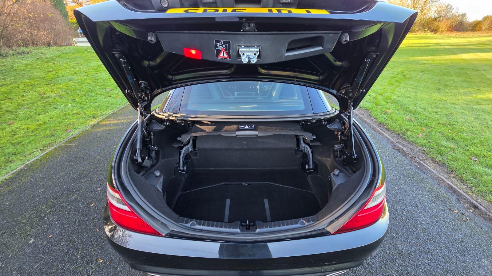 Mercedes-Benz SLK 2.1 SLK250 CDI AMG Sport Convertible 2dr Diesel G-Tronic+ Euro 5 (s/s) (204 ps)