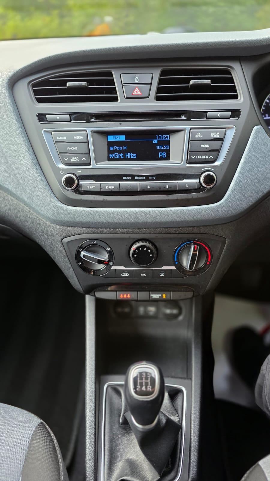 Hyundai i20 1.2 Blue Drive SE Hatchback 5dr Petrol Manual Euro 6 (s/s) (84 ps)
