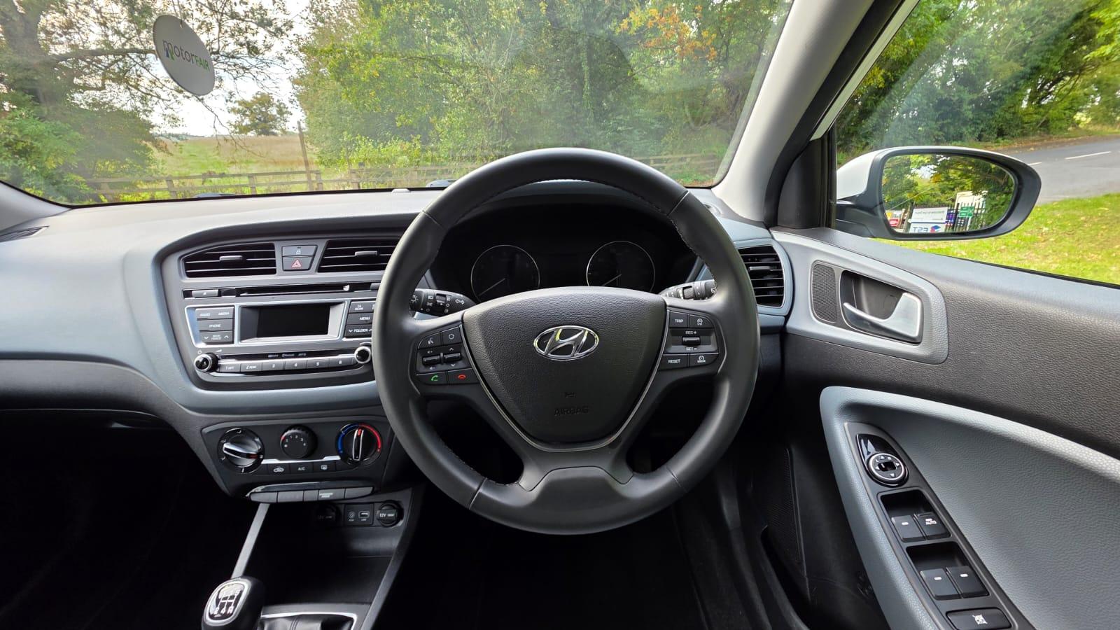 Hyundai i20 1.2 Blue Drive SE Hatchback 5dr Petrol Manual Euro 6 (s/s) (84 ps)