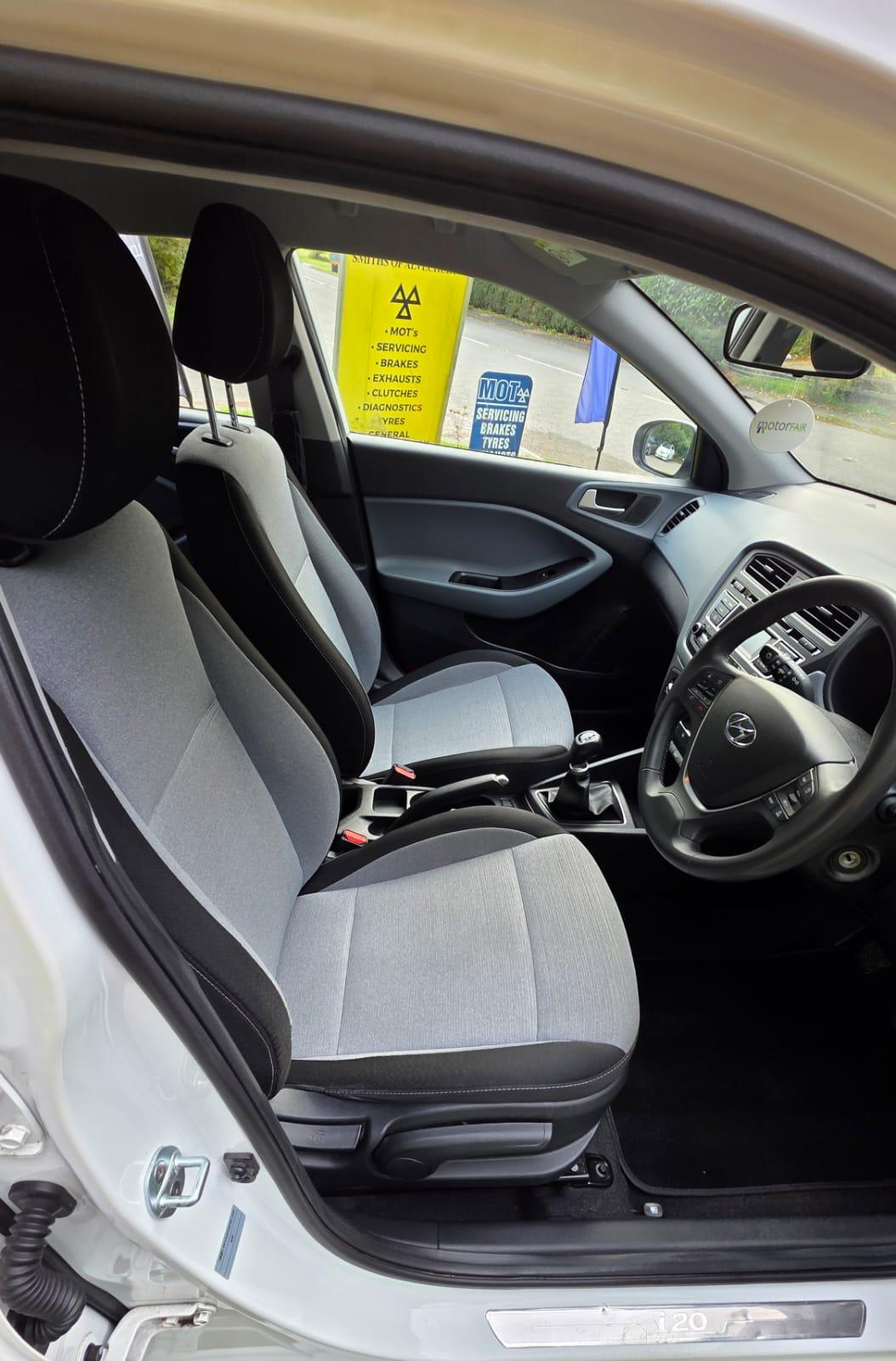Hyundai i20 1.2 Blue Drive SE Hatchback 5dr Petrol Manual Euro 6 (s/s) (84 ps)