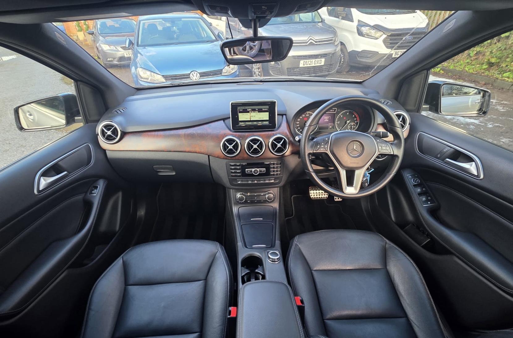 Mercedes-Benz B Class 1.8 B200 CDI Sport MPV 5dr Diesel 7G-DCT Euro 5 (s/s) (136 ps)