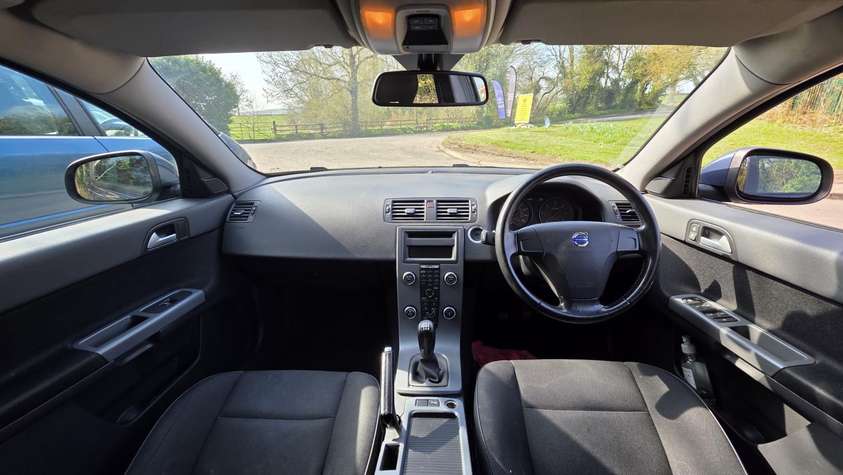 Volvo V50 1.6D DRIVe S Estate 5dr Diesel Manual Euro 4 (s/s) (109 ps)