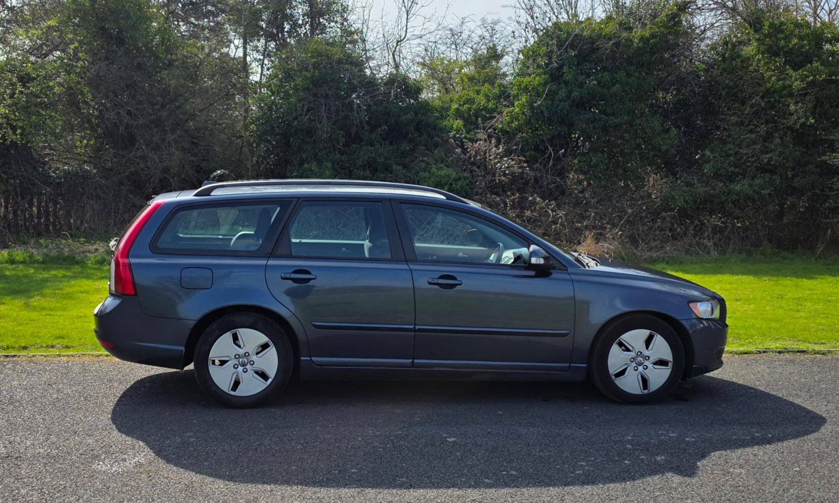 Volvo V50 1.6D DRIVe S Estate 5dr Diesel Manual Euro 4 (s/s) (109 ps)