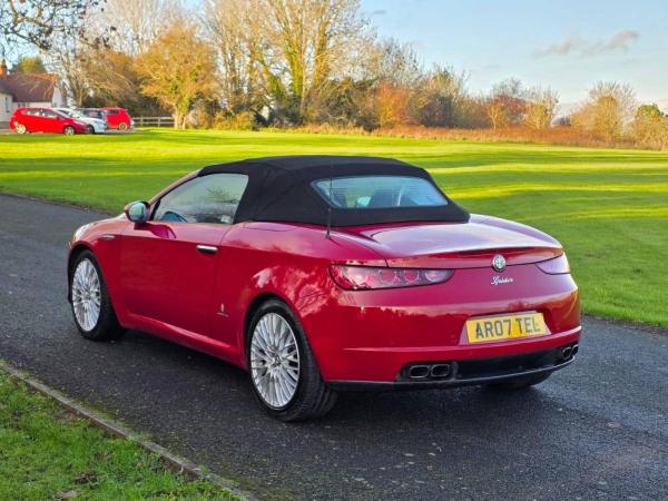 Alfa Romeo Spider 2.2 JTS Convertible 2dr Petrol Manual (221 g/km, 185 bhp)