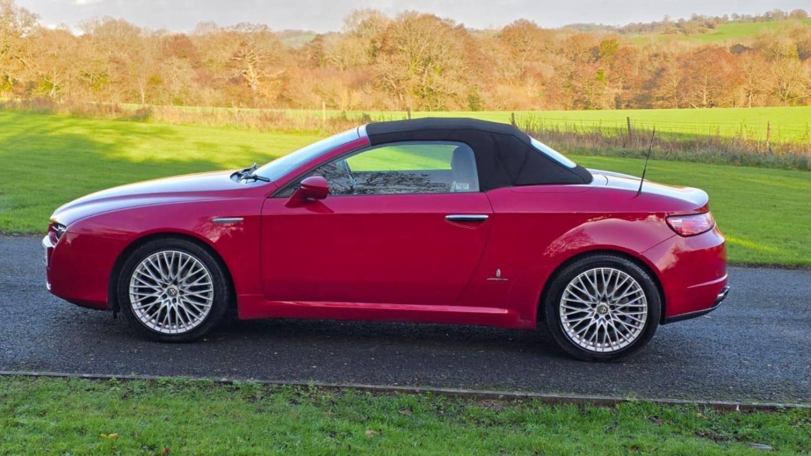 Alfa Romeo Spider 2.2 JTS Convertible 2dr Petrol Manual (221 g/km, 185 bhp)