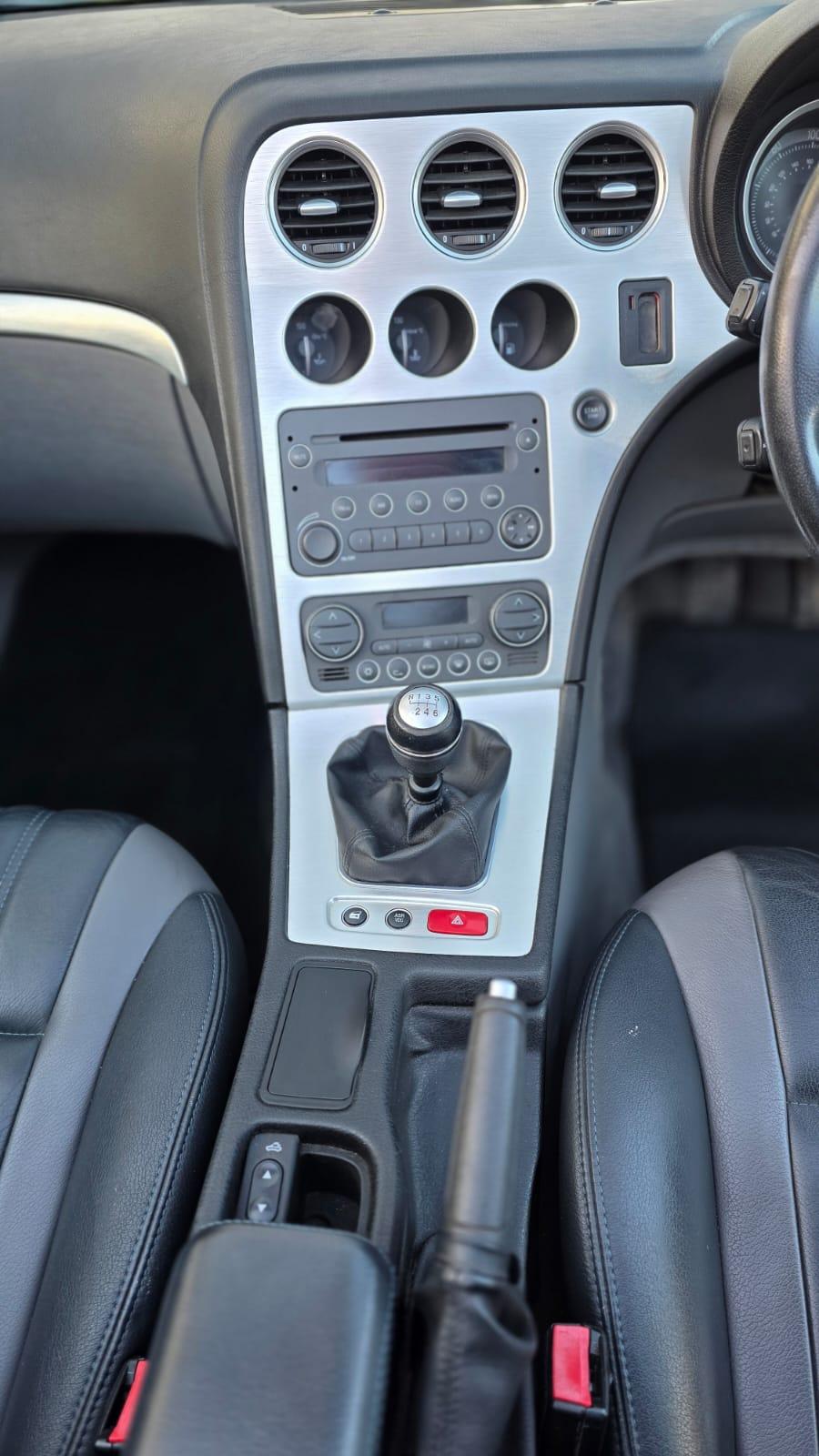 Alfa Romeo Spider 2.2 JTS Convertible 2dr Petrol Manual (221 g/km, 185 bhp)