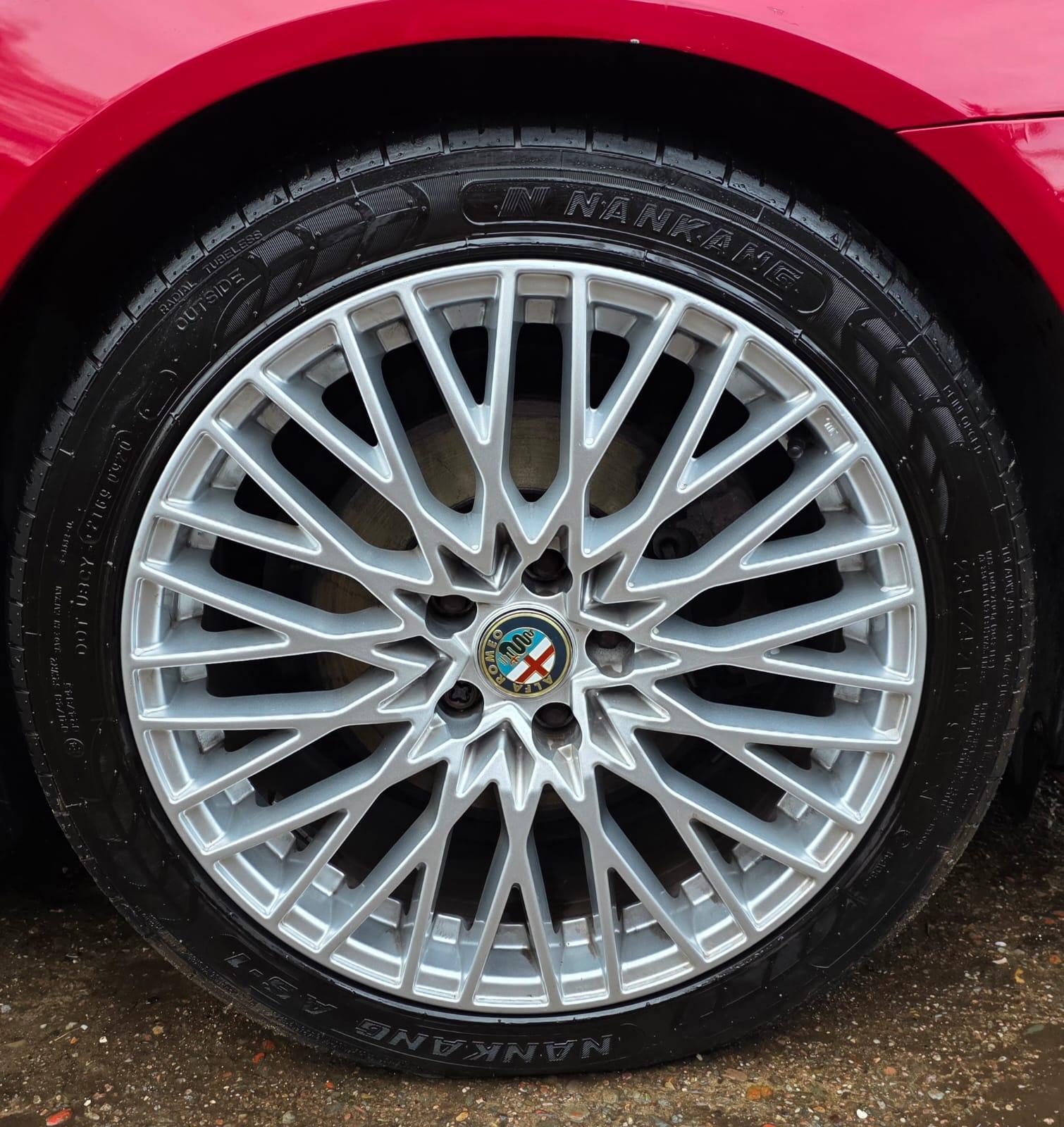 Alfa Romeo Spider 2.2 JTS Convertible 2dr Petrol Manual (221 g/km, 185 bhp)