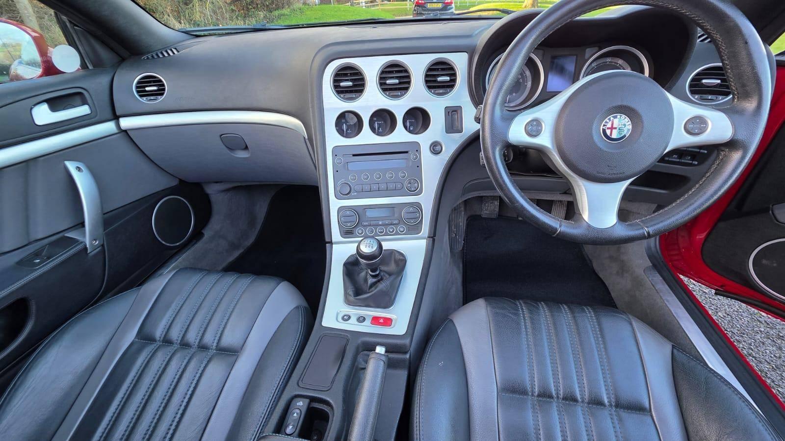 Alfa Romeo Spider 2.2 JTS Convertible 2dr Petrol Manual (221 g/km, 185 bhp)