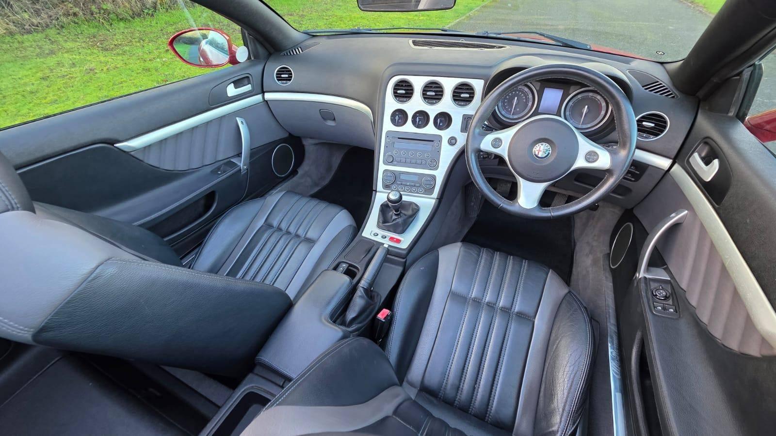 Alfa Romeo Spider 2.2 JTS Convertible 2dr Petrol Manual (221 g/km, 185 bhp)