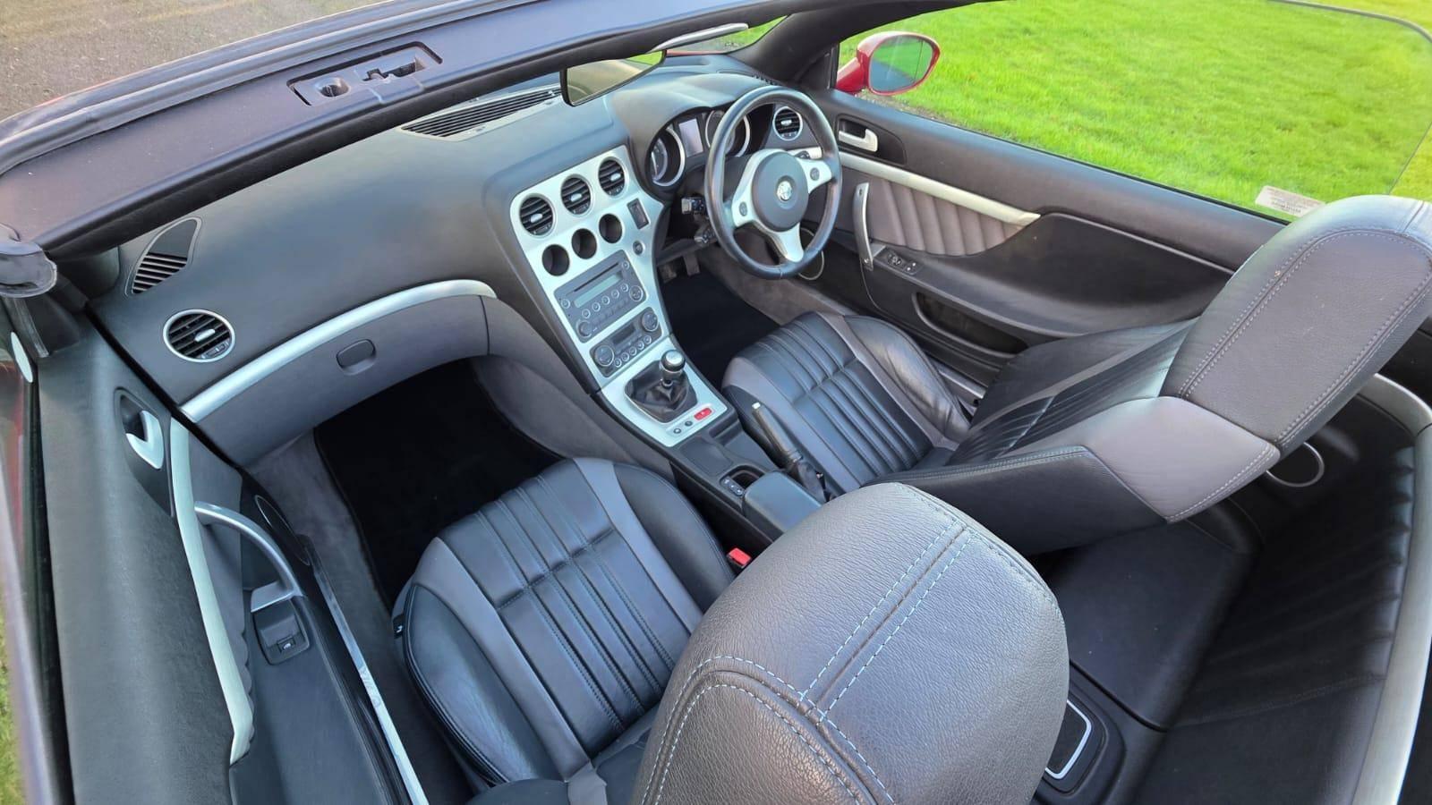 Alfa Romeo Spider 2.2 JTS Convertible 2dr Petrol Manual (221 g/km, 185 bhp)