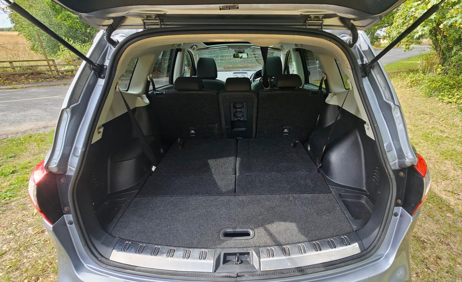 Nissan Qashqai+2 1.6 dCi n-tec+ SUV 5dr Diesel Manual 2WD Euro 5 (130 ps)