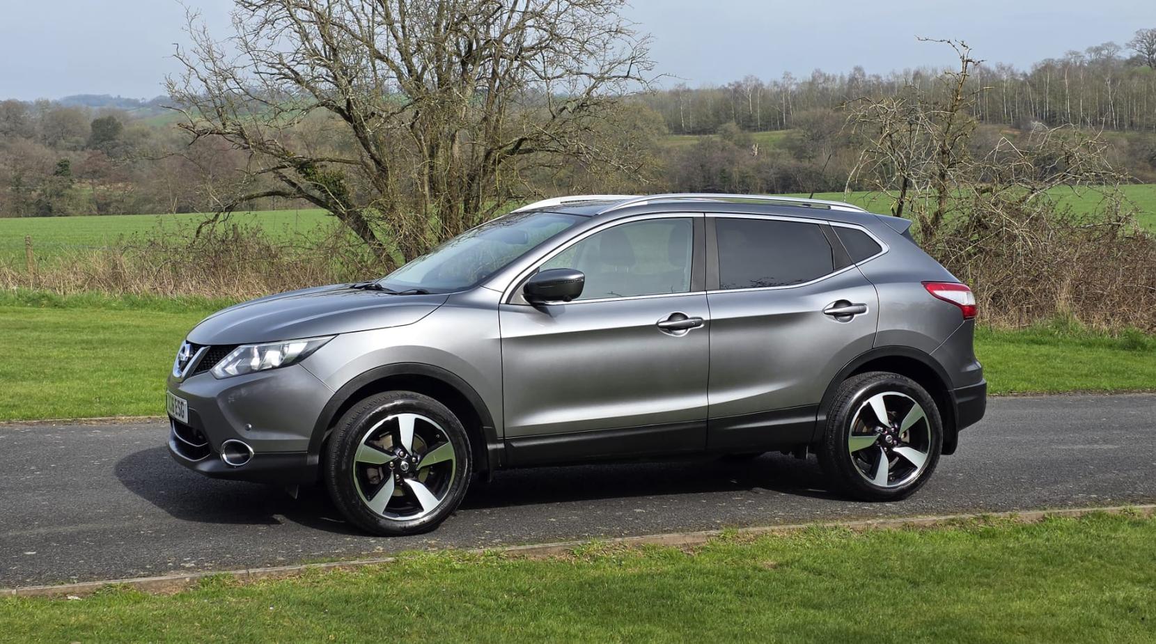 Nissan Qashqai 1.2 DIG-T N-Connecta SUV 5dr Petrol Manual 2WD Euro 6 (s/s) (115 ps)