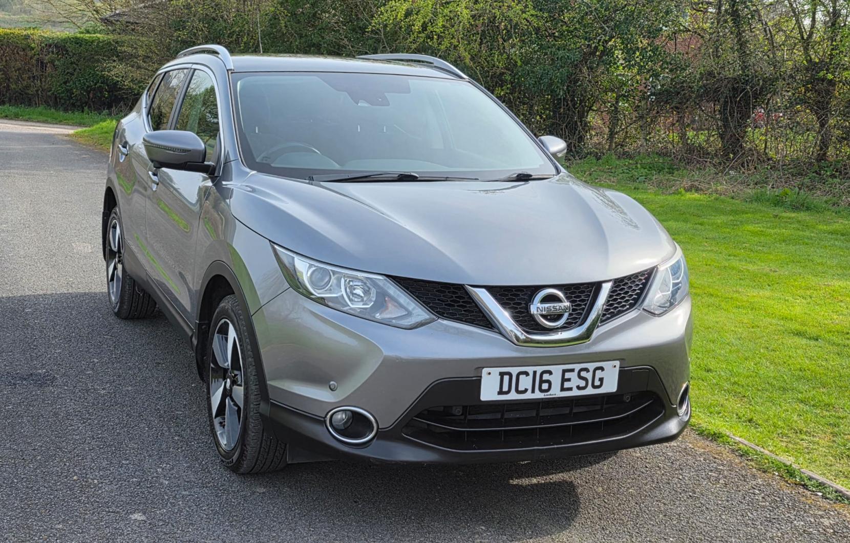 Nissan Qashqai 1.2 DIG-T N-Connecta SUV 5dr Petrol Manual 2WD Euro 6 (s/s) (115 ps)