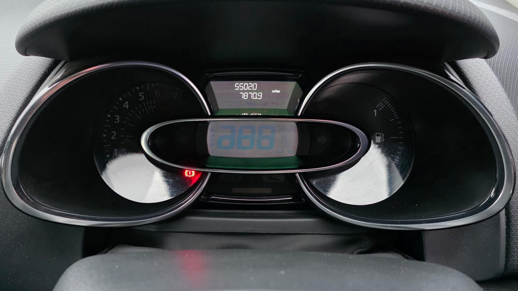 Renault Clio 1.2 16V Dynamique Nav Hatchback 5dr Petrol Manual Euro 6 (75 ps)